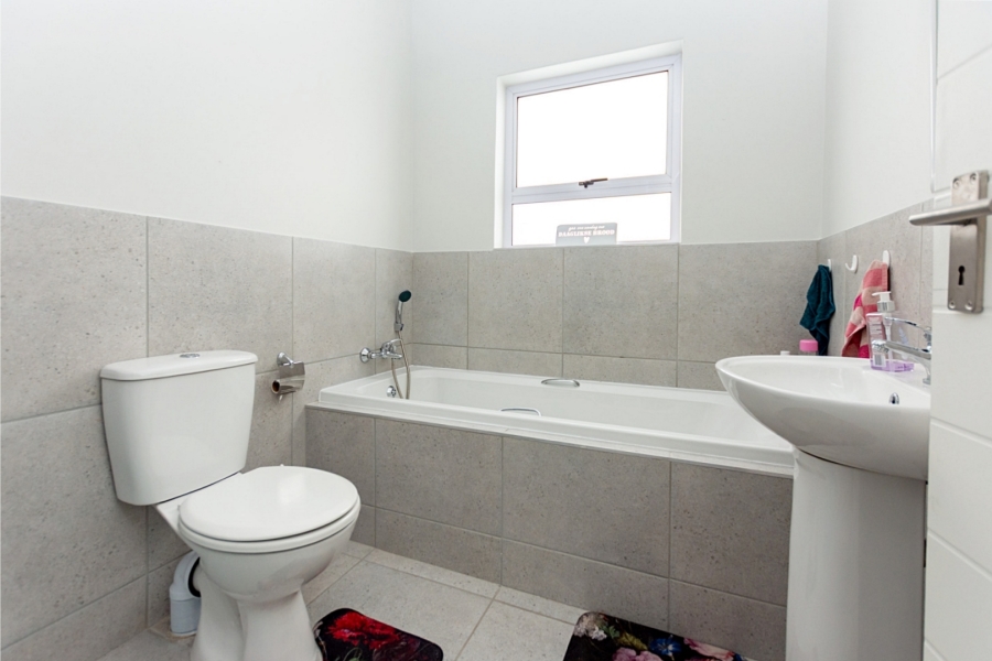3 Bedroom Property for Sale in Atlantic Waves Estate Western Cape